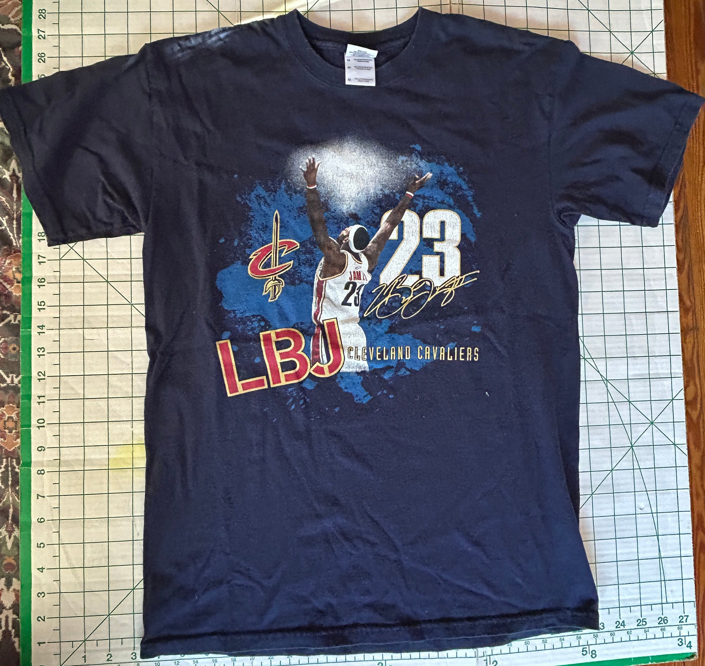 *Z's CLOSET* LEBRON CAVS